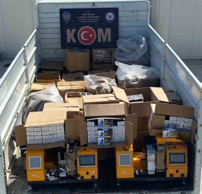 Ka&ccedil;ak t&uuml;t&uuml;n operasyonunda 3 ş&uuml;pheli yakalandı
