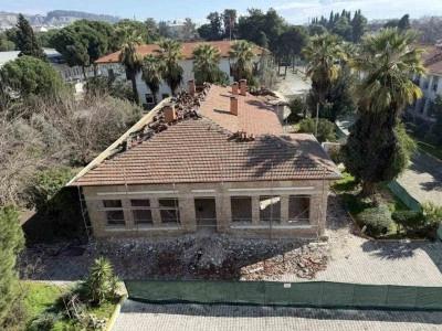 Aydın Lisesi’nin tarihi binasının restorasyon çalışmaları başladı