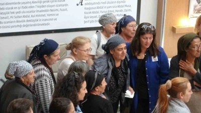 Babasının mezarını ziyaretten d&ouml;nerken ge&ccedil;irdiği kazada hayatını kaybetti