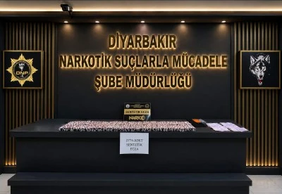 Bağlar&rsquo;da 2 bin 776 sentetik ecza ele ge&ccedil;irildi