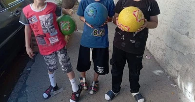 Bağlar'da &Ccedil;ocuklara Karne S&uuml;rprizi: Yaz Tatiline Spor Desteği