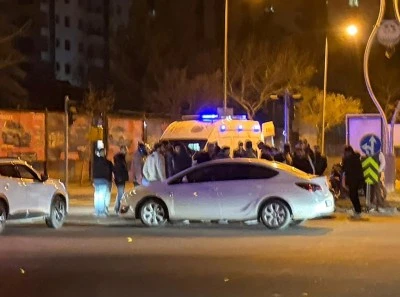 Bağlar&rsquo;da Gece Yarısı Kaza Sonrası Kavga