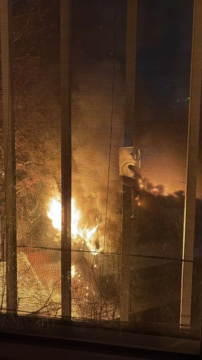 Bağlar&rsquo;da Korkutan Yangın: Kafe Alevlere Teslim Oldu