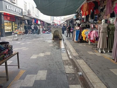 Bağlar&rsquo;da Tarihi &Ccedil;eşmeler Bakımsızlığa Terk Edildi