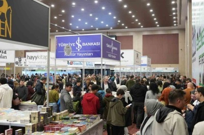 Bah&ccedil;elievler 4. Ulusal Kitap Fuarı kapılarını a&ccedil;tı