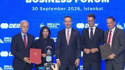 Bakan Bayraktar: T&uuml;rkiye ile Almanya arasındaki ikili ticaret hacmi 50 milyar doları aştı