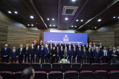 Bakan Bolat: Türkiye Krizlere Rağmen Güvenilir Tedarik Üssü