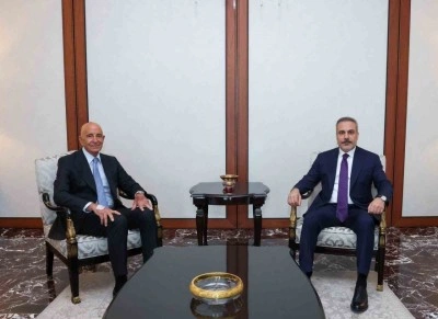 Bakan Fidan, ABD B&uuml;y&uuml;kel&ccedil;isi Barrack ve Trump&rsquo;ın Kıdemli Danışmanı Gorka&rsquo;yı kabul etti