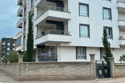 Balkondan düşen bebek hayatını kaybetti