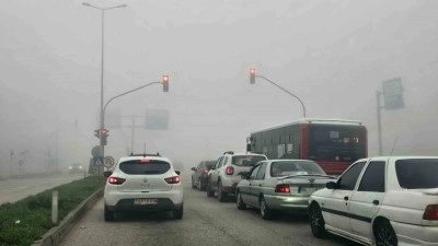 Bandırma&rsquo;da sabah saatlerinde yoğun sis etkili oldu