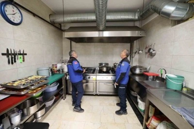 Başiskele&rsquo;de kafe ve restoranlarda kapsamlı hijyen denetimi