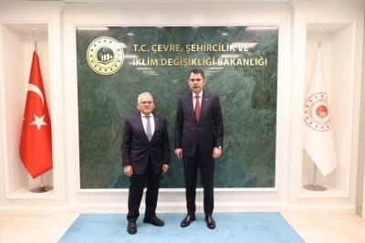 Başkan B&uuml;y&uuml;kkılı&ccedil;&rsquo;tan Bakan Kurum&rsquo;a ziyaret