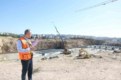 Başkan &Ccedil;ift&ccedil;i devlet hastanesi şantiyesinde: "İnşaat hızla ilerliyor"