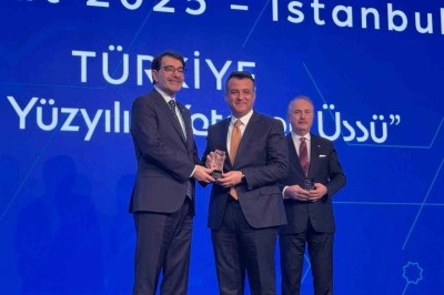 Başkan Doğan’a "En Çok Staj İmkanı Sunan Yerel Yönetim" ödülü