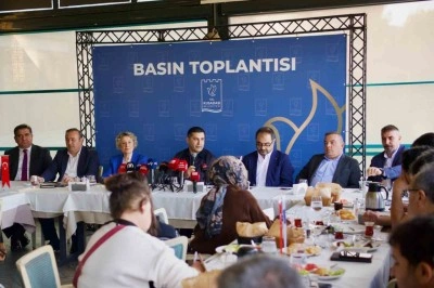 Başkan G&uuml;nel mezarlık ve ila&ccedil;lama hizmetleriyle ilgili konuştu: &rsquo;Teklifimizin arkasındayız&rsquo;