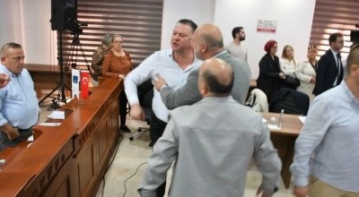 Başkan G&uuml;nel tartışmayı sakinlikle karşıladı