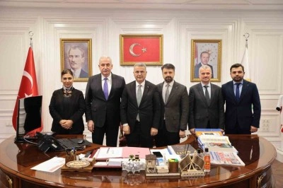 Başkan Kurnaz: "Aile ve aile b&uuml;t&uuml;nl&uuml;ğ&uuml;ne &ouml;nem veriyoruz"