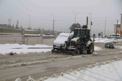 Başkan Kurnaz: "Ekiplerimizle sahadayız"