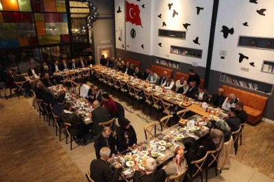 Başkan &Ouml;zdoğan&rsquo;dan Hacılar iş d&uuml;nyası ile gelecek istişaresi