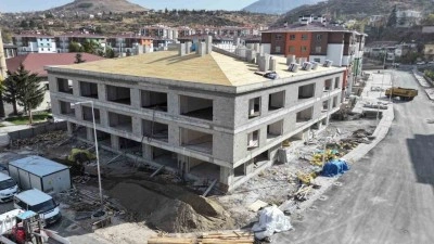 Başkan &Ouml;zdoğan: "Yenilenen Hacılar&rsquo;da ticaret alanları da &ouml;n planda"