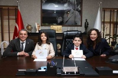 Başkan 23 Nisan&rsquo;ı &ccedil;ocuklarla beraber ge&ccedil;irdi
