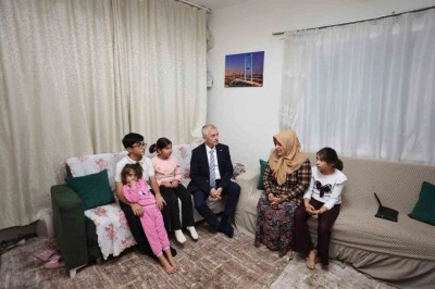 Başkan Tahmazoğlu&rsquo;ndan aile ve esnaf ziyaretleri