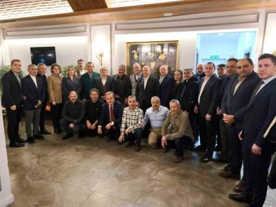 Başkan Tavlı, emekliye ayrılan belediye personelleriyle bir araya geldi