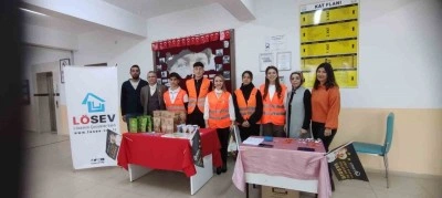 Başkan Tekin &ccedil;ocuklarla bir araya geldi