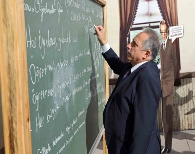 Başkan Yal&ccedil;ın&rsquo;dan &Ouml;ğretmenler G&uuml;n&uuml; mesajı