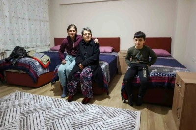 Başkan Yetişkin, yangın mağduru aileye sahip çıktı