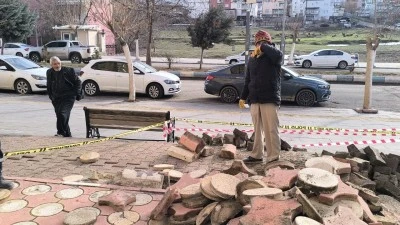 Batman Gerc&uuml;ş&rsquo;te 12 Katlı Binada Korku Dolu Anlar