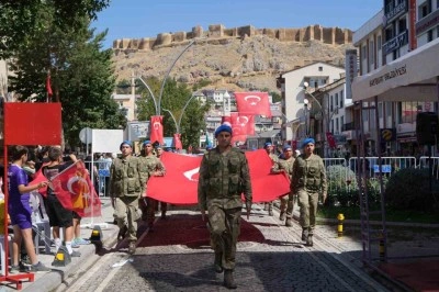 Bayburt’ta 30 Ağustos Zafer Bayramı coşkuyla kutlandı