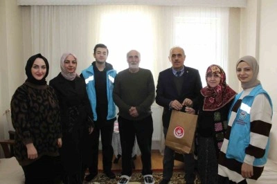 Bayburt’ta evlilikte 25’inci yılını dolduran aileler ziyaret edildi
