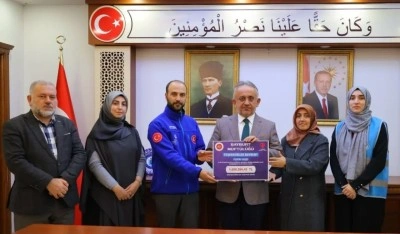 Bayburt&rsquo;ta Filistin i&ccedil;in d&uuml;zenlenen hayır &ccedil;arşılarında 1 milyon liranın &uuml;zerinde bağış toplandı
