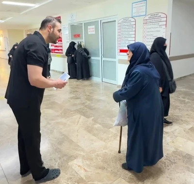 Vatandaşlara cilt kanserine karşı koruyucu &ouml;nlemler anlatıldı