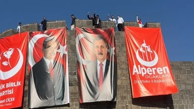 BBP&rsquo;den Dağkapı Burcu&rsquo;na Dikkat &Ccedil;eken Posterler