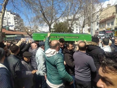 Beynine pıhtı atan ilkokul öğrencisine acı veda