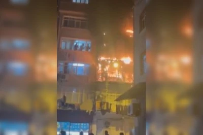 Beyoğlu’nda Havai Fişek Faciası Evi Yaktı