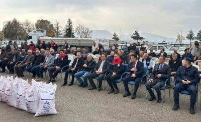 Beyşehir&rsquo;de &uuml;reticilere kırmızı mercimek tohumu desteği