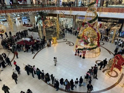 Beyza Alko&ccedil; Diyarbakır&rsquo;da Okurlarıyla Buluştu: Ceylan Karavil Park AVM&rsquo;de Yoğun İlgi