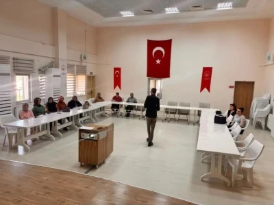 kumar bağımlılığı ve &ccedil;ocuk yetiştirme eğitimi