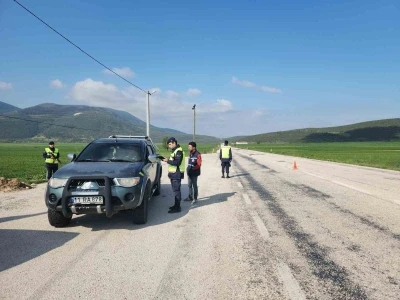 Bilecik&rsquo;te Kurban Bayramı &ouml;ncesi hayvan sevkiyatına sıkı denetim
