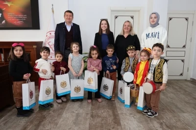 Davul ve manilerle Ramazan ayı coşkusu