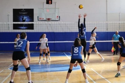 Bilecik&rsquo;te &ouml;ğrenciler hem sporda hem okulda başarı i&ccedil;in m&uuml;cadele ediyor