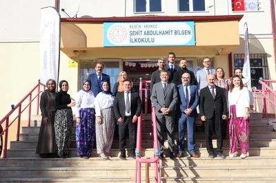 &Ouml;ğrencilerin hazırladığı stantlar ilgi g&ouml;rd&uuml;