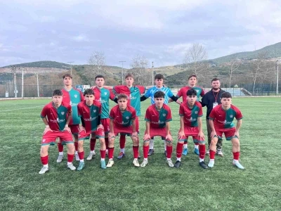 Bilecik U18 Gen&ccedil;ler Ligi&rsquo;nde Osmanelispor liderliğini s&uuml;rd&uuml;rd&uuml;