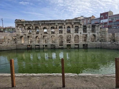 O ilimizde Binlerce yıllık Roma Hamamı