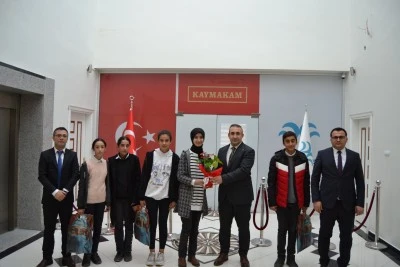 Bismil Alibey Ortaokulu Öğrencilerinden Kaymakam Hasar’a Ziyaret
