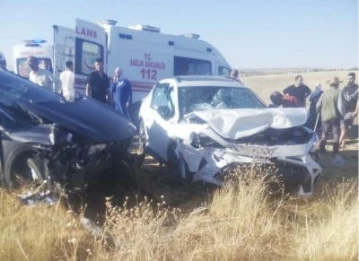 Bismil’de iki otomobil çarpıştı: 6 yaralı