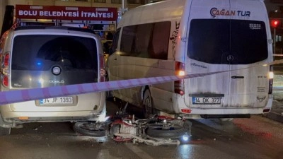 Bolu’da minibüsün altında kalan motosiklet sürücüsü hayatını kaybetti